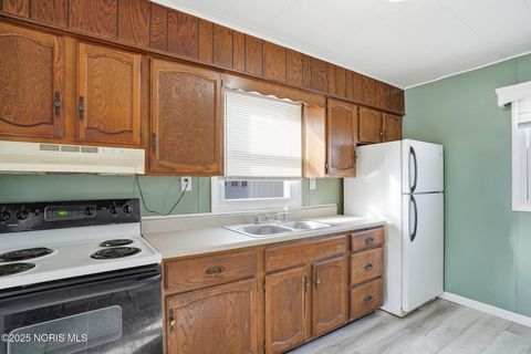 Tiny photo for 74 Virginia Avenue, Tiffin, OH 44883 (MLS # 10002166)