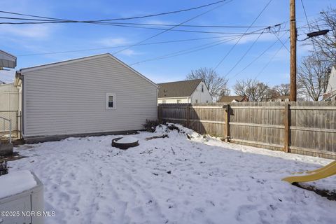 Tiny photo for 74 Virginia Avenue, Tiffin, OH 44883 (MLS # 10002166)
