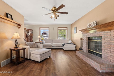 Tiny photo for 2409 Coe Court, Perrysburg, OH 43551 (MLS # 10008688)