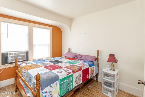 Tiny photo for 4216 Caroline Avenue, Toledo, OH 43612 (MLS # 10008052)