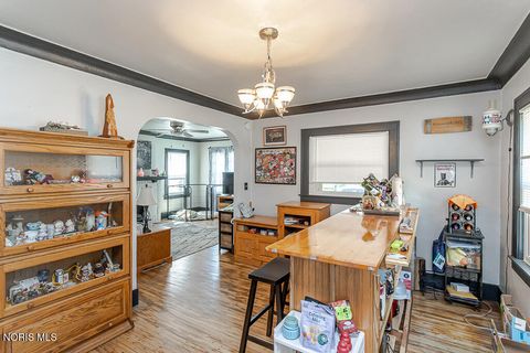 Tiny photo for 4216 Caroline Avenue, Toledo, OH 43612 (MLS # 10008052)