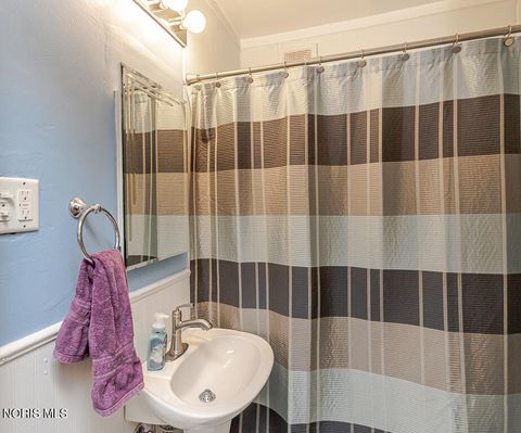 Tiny photo for 4216 Caroline Avenue, Toledo, OH 43612 (MLS # 10008052)