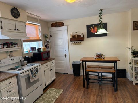 Tiny photo for 214 Corwin Street, Defiance, OH 43512 (MLS # 10003724)