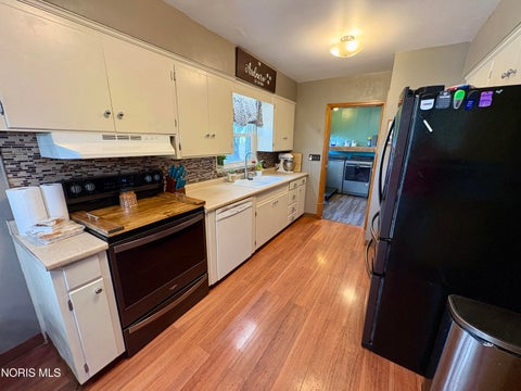 Tiny photo for 1235 Jefferson Road, Fostoria, OH 44830 (MLS # 10009954)