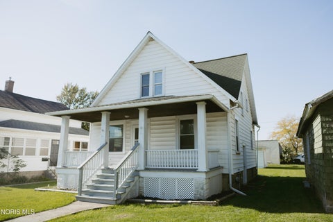 Photo of 1218 S Jackson Street, Defiance, OH 43512 (MLS # 10014466)