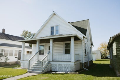 1218 S Jackson Street Defiance OH 43512