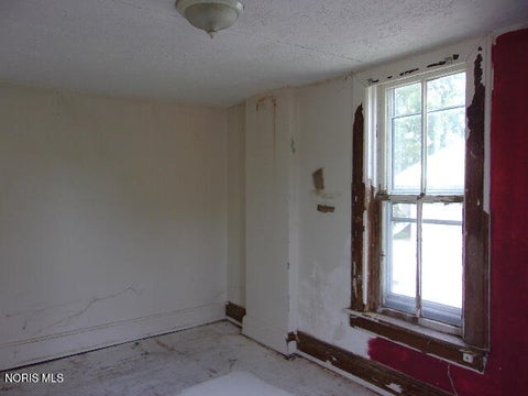 Tiny photo for 225 E South Street, Fostoria, OH 44830 (MLS # 10014105)