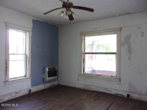 Tiny photo for 225 E South Street, Fostoria, OH 44830 (MLS # 10014105)