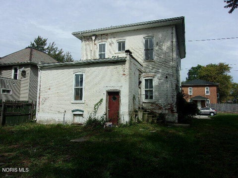 Tiny photo for 225 E South Street, Fostoria, OH 44830 (MLS # 10014105)