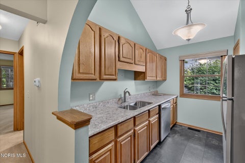 Tiny photo for 7056 Convent Boulevard, Sylvania, OH 43560 (MLS # 10009715)