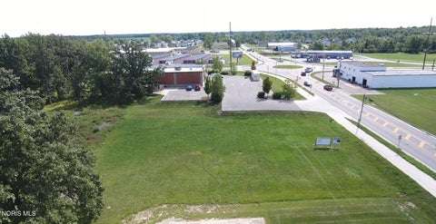 Photo of 1309 Ottawa Avenue, Defiance, OH 43512 (MLS # 10012872)