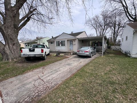 Photo of 1339 Almon Avenue, Toledo, OH 43614 (MLS # 10005691)