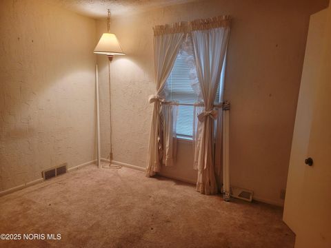 Tiny photo for 1537 Wilmore Drive, Toledo, OH 43614 (MLS # 10001833)