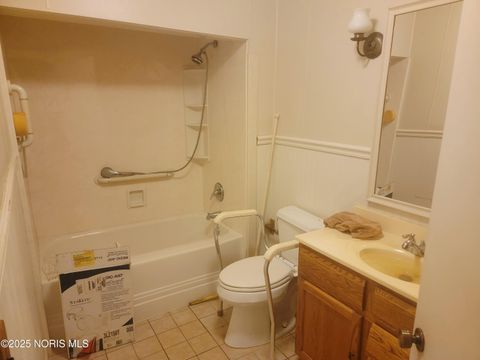 Tiny photo for 1537 Wilmore Drive, Toledo, OH 43614 (MLS # 10001833)