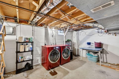 Tiny photo for 5408 Riviera Drive, Toledo, OH 43611 (MLS # 10003051)