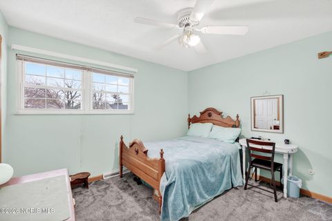 Tiny photo for 5408 Riviera Drive, Toledo, OH 43611 (MLS # 10003051)