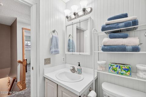 Tiny photo for 5408 Riviera Drive, Toledo, OH 43611 (MLS # 10003051)