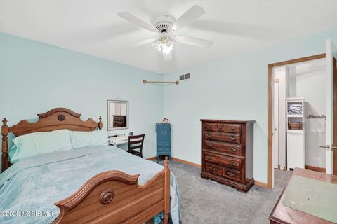 Tiny photo for 5408 Riviera Drive, Toledo, OH 43611 (MLS # 10003051)