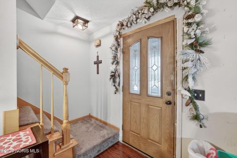 Tiny photo for 5408 Riviera Drive, Toledo, OH 43611 (MLS # 10003051)