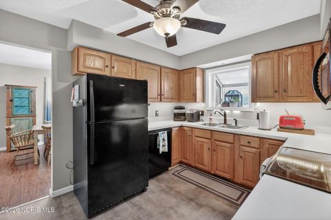 Tiny photo for 5408 Riviera Drive, Toledo, OH 43611 (MLS # 10003051)