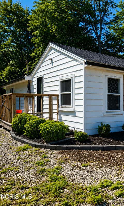 Tiny photo for 6143 Co Rd 1, Swanton, OH 43558 (MLS # 10011525)