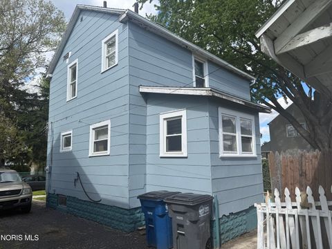 Tiny photo for 1608 Freedom Street, Toledo, OH 43605 (MLS # 10007350)