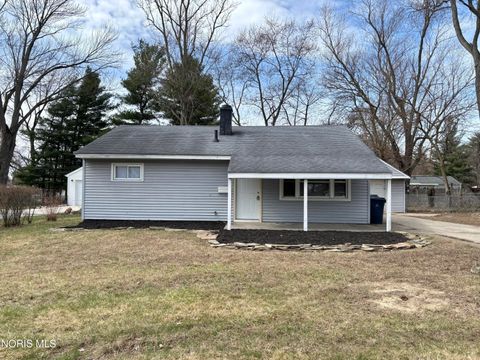 Photo of 5747 Dellbrook Drive, Sylvania, OH 43560 (MLS # 10005703)