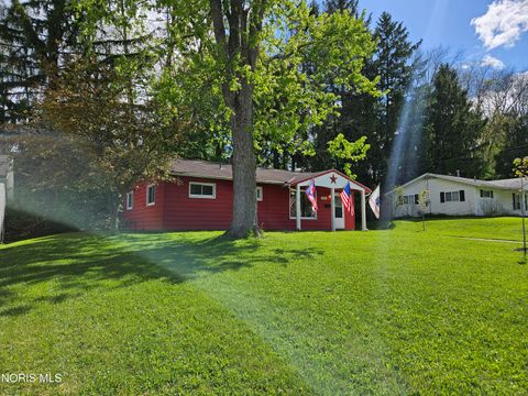 Photo of 226 Cliffbrook Drive, Mansfield, OH 44907 (MLS # 10007174)