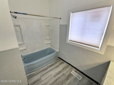 Tiny photo for 1420 Upton Avenue, Toledo, OH 43607 (MLS # 10003433)