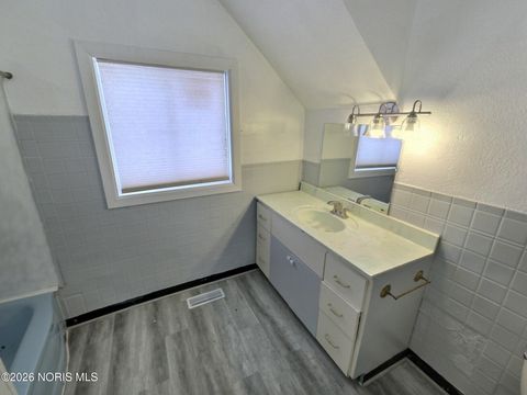 Tiny photo for 1420 Upton Avenue, Toledo, OH 43607 (MLS # 10003433)