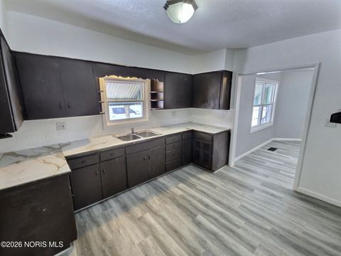 Tiny photo for 1420 Upton Avenue, Toledo, OH 43607 (MLS # 10003433)