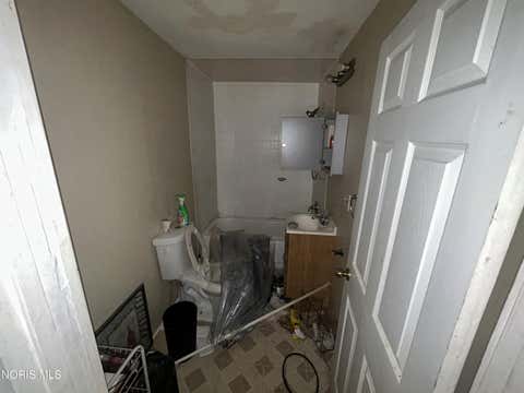 Tiny photo for 4135 Walker Avenue, Toledo, OH 43612 (MLS # 10012123)