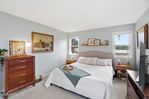 Tiny photo for 2441 Point Pleasant Way, Toledo, OH 43611 (MLS # 10001834)