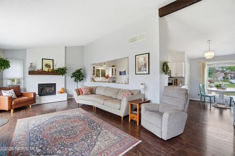 Tiny photo for 2441 Point Pleasant Way, Toledo, OH 43611 (MLS # 10001834)