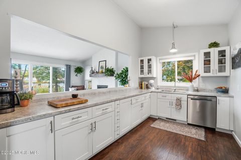 Tiny photo for 2441 Point Pleasant Way, Toledo, OH 43611 (MLS # 10001834)