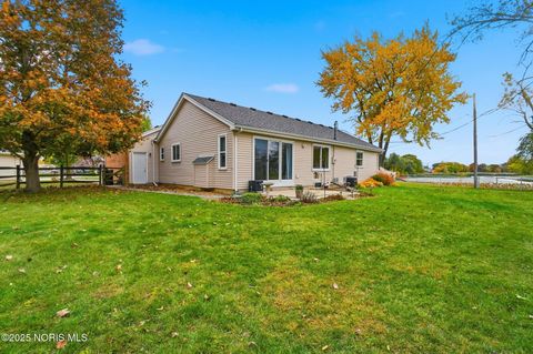 Tiny photo for 2441 Point Pleasant Way, Toledo, OH 43611 (MLS # 10001834)