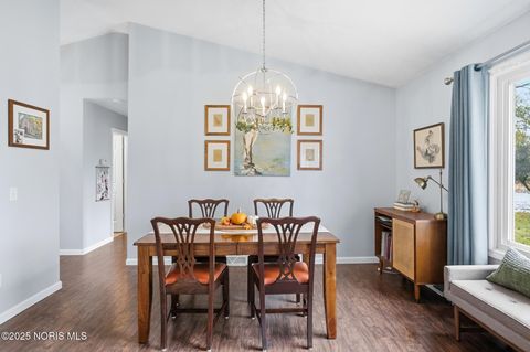 Tiny photo for 2441 Point Pleasant Way, Toledo, OH 43611 (MLS # 10001834)