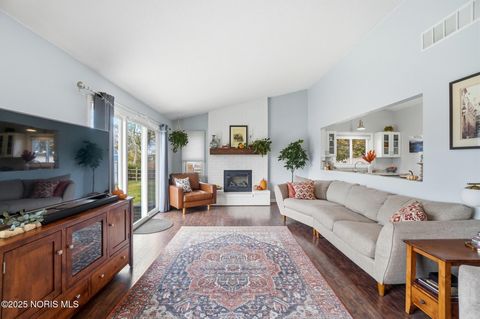 Tiny photo for 2441 Point Pleasant Way, Toledo, OH 43611 (MLS # 10001834)