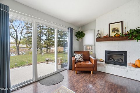 Tiny photo for 2441 Point Pleasant Way, Toledo, OH 43611 (MLS # 10001834)