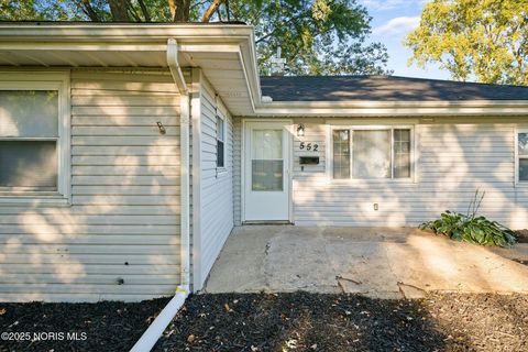 Tiny photo for 552 Wyman Street, Toledo, OH 43609 (MLS # 10001092)