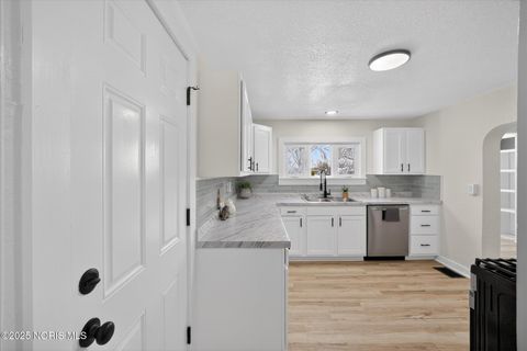 Tiny photo for 5051 Saint Aubin Drive, Toledo, OH 43615 (MLS # 10002187)