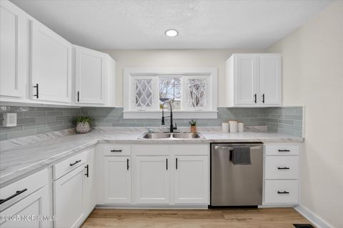 Tiny photo for 5051 Saint Aubin Drive, Toledo, OH 43615 (MLS # 10002187)