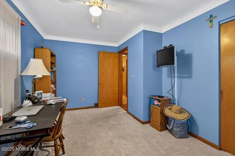Tiny photo for 705 Regina Parkway, Toledo, OH 43612 (MLS # 10002256)