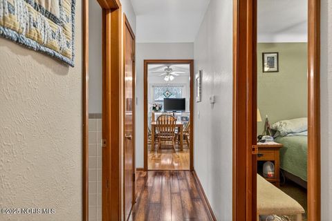 Tiny photo for 705 Regina Parkway, Toledo, OH 43612 (MLS # 10002256)