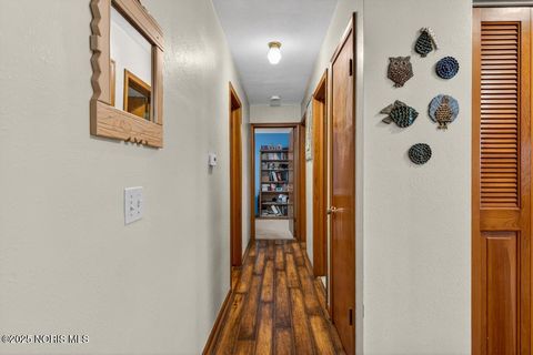 Tiny photo for 705 Regina Parkway, Toledo, OH 43612 (MLS # 10002256)