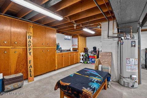 Tiny photo for 705 Regina Parkway, Toledo, OH 43612 (MLS # 10002256)