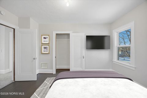 Tiny photo for 3242 Meadowbrook Court, Toledo, OH 43606 (MLS # 10003361)