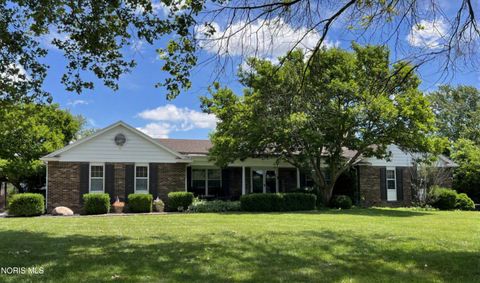Photo of 2637 Goldenrod Lane, Findlay, OH 45840 (MLS # 10009466)