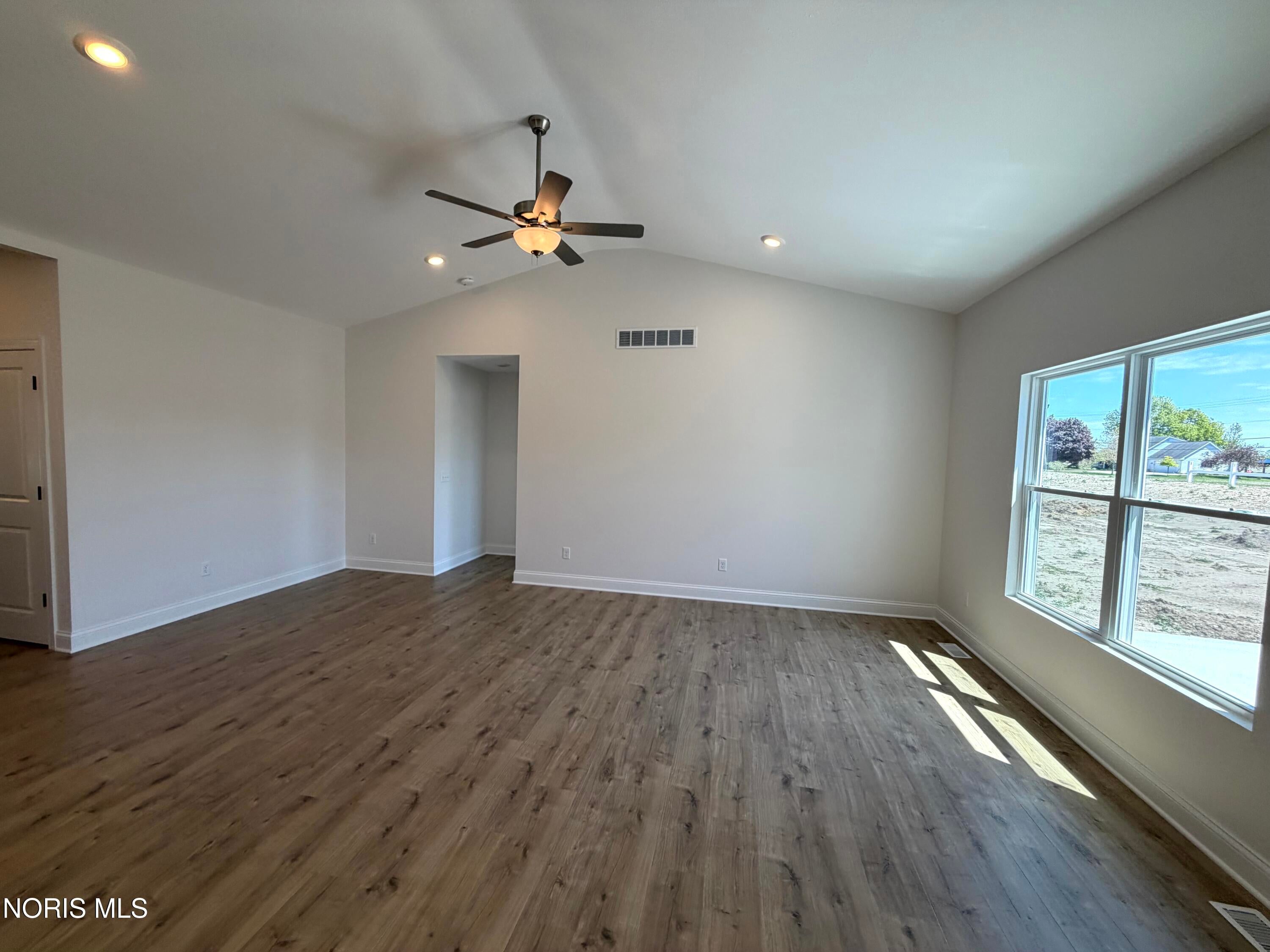 5032 Easton Drive