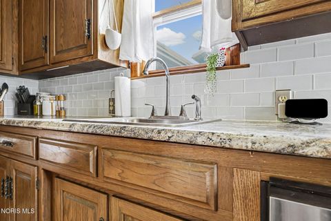 Tiny photo for 845 Hurd Avenue, Findlay, OH 45840 (MLS # 10004250)